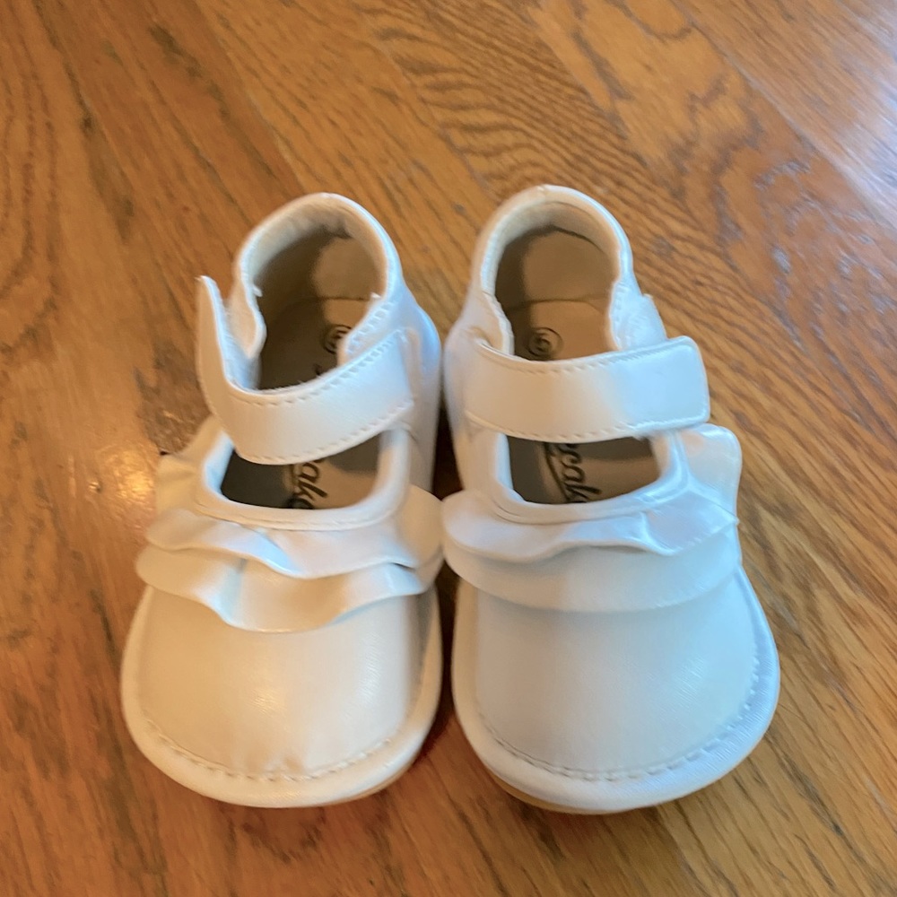 Laniecake Squeaker Shoes Size 5 Toddler